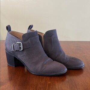 Elegant Grey Ankle Boots